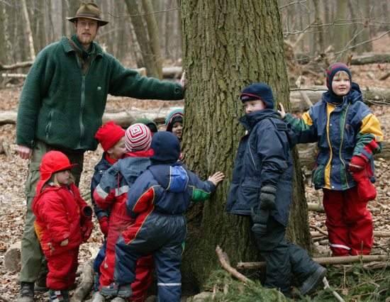 Förster Karl Matthias Groß mit Kindern